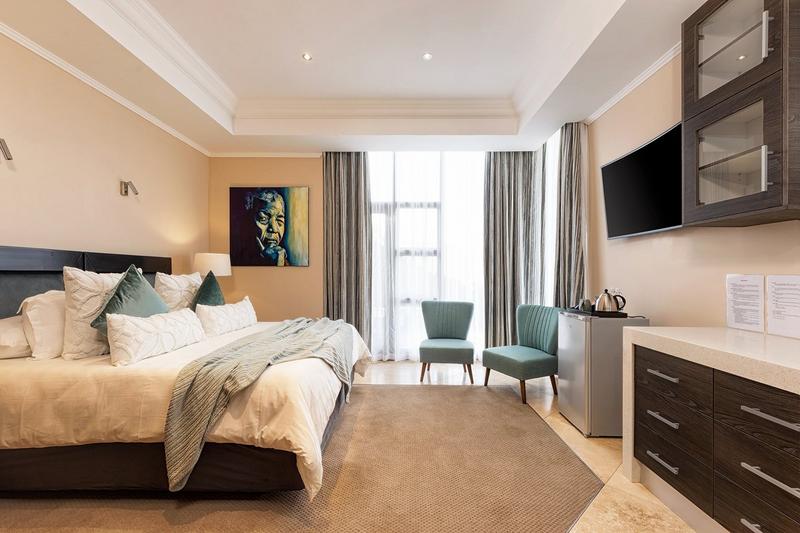 6 Bedroom Property for Sale in Pinnacle Point Golf Estate Western Cape